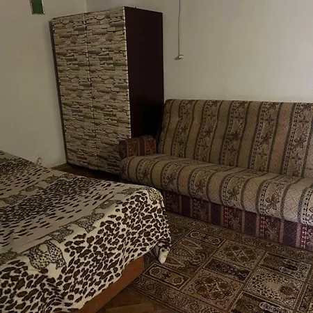 эконом жильё в одессе аркадия посуточно Apartment